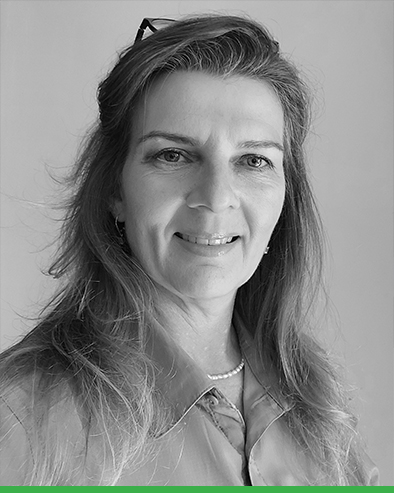 Juanita Theron